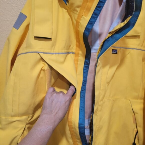 Patagonia men's jaket - Picture 5 of 11